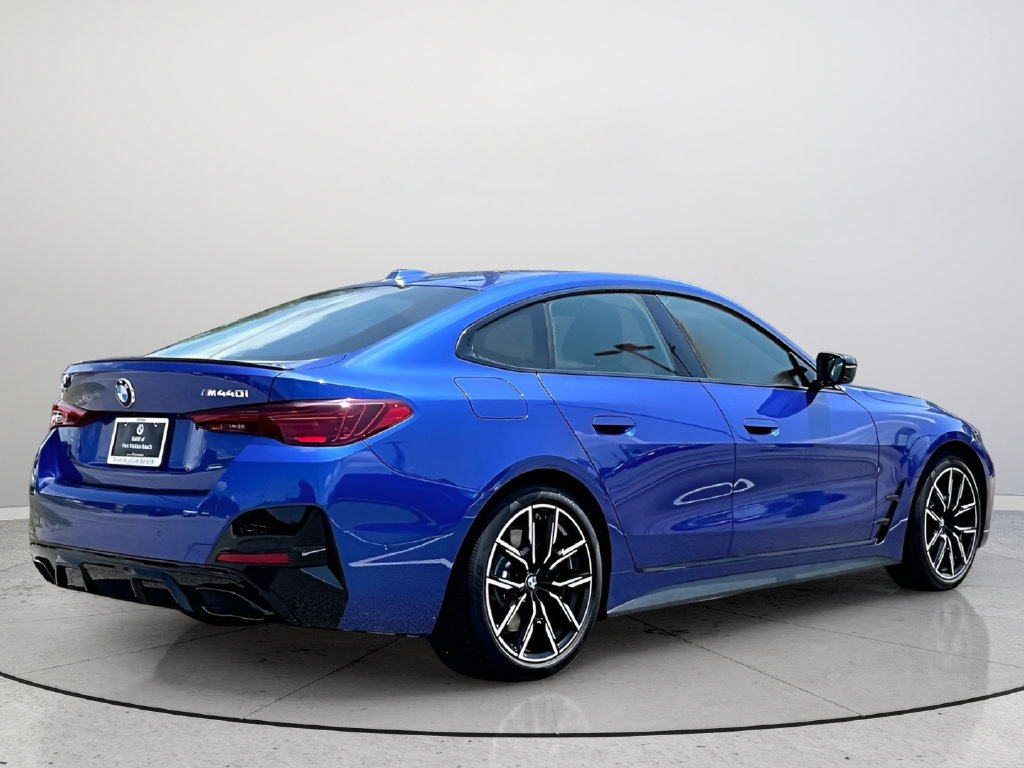 New 2026 BMW 440i xDrive w/ Premium Package AWD/4WD image 4