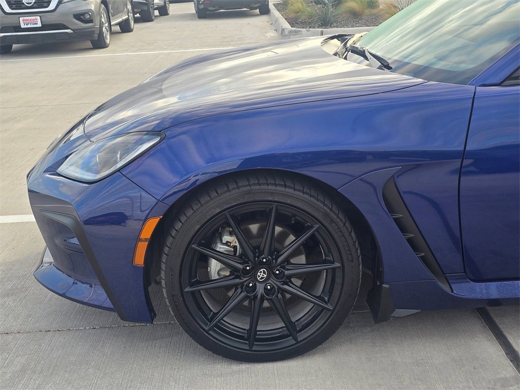 Used 2025 Toyota GR86 Premium image 7