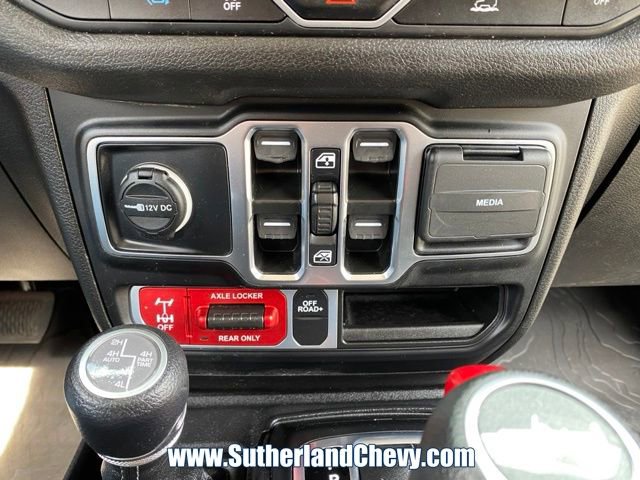 Used 2024 Jeep Wrangler Unlimited AWD/4WD image 33