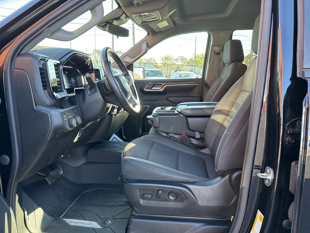 Used 2023 Chevrolet Silverado 1500 LT w/ Protection Package image 15