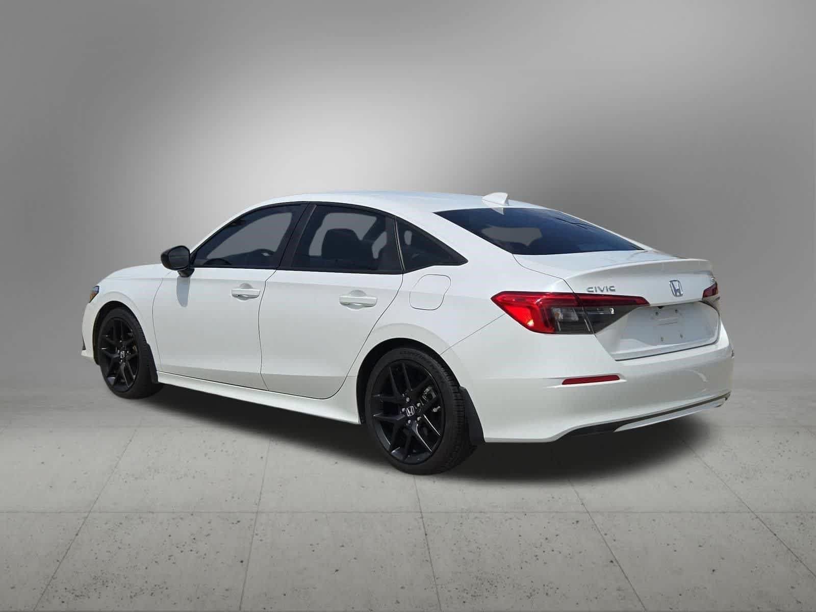 Used 2022 Honda Civic Sport image 4