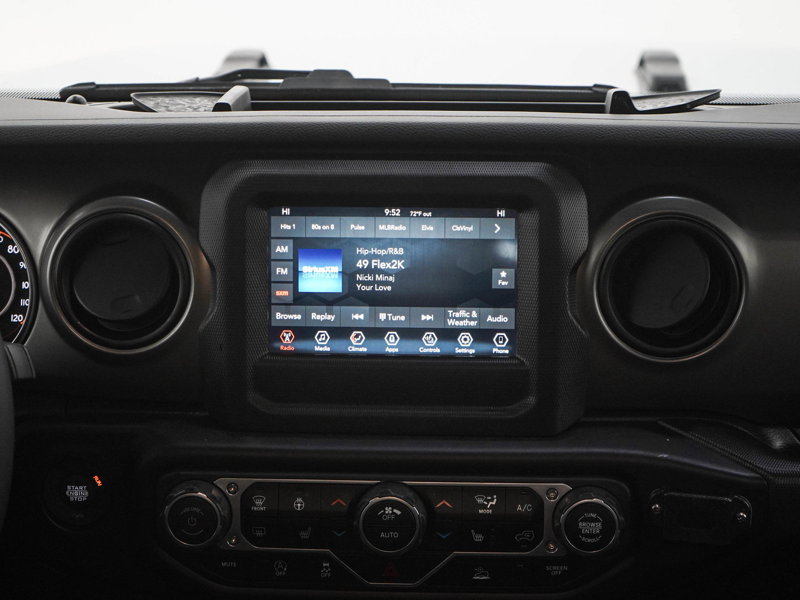 Used 2023 Jeep Gladiator Sport AWD/4WD image 15