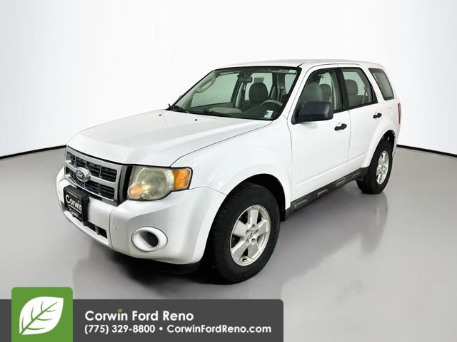 Used 2010 Ford Escape XLS AWD/4WD image 3