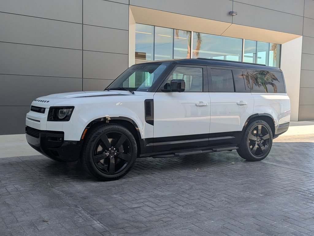 New 2026 Land Rover Defender 130 X-Dynamic SE AWD/4WD image 2