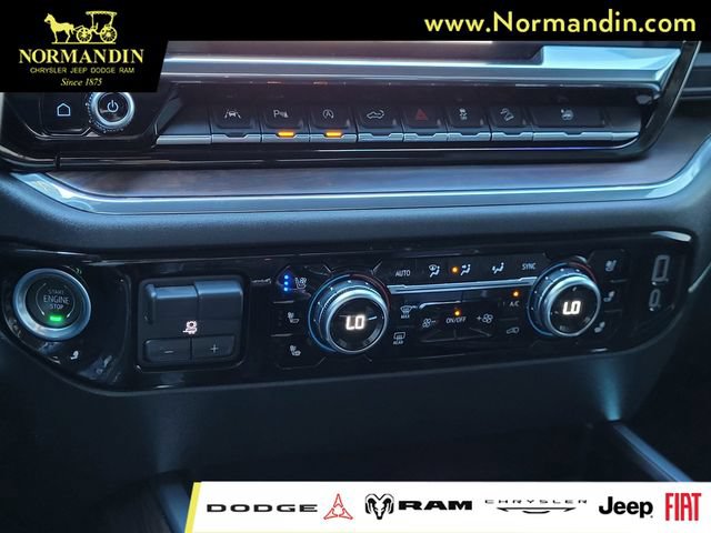 Used 2023 GMC Sierra 1500 SLT w/ SLT Premium Plus Package AWD/4WD image 11