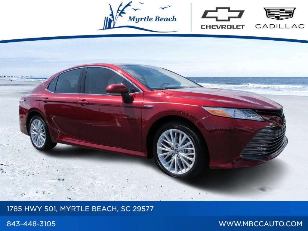 Used 2020 Toyota Camry XLE