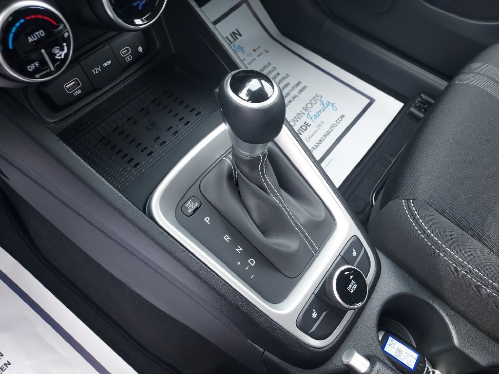 New 2026 Hyundai Venue SEL FWD image 25