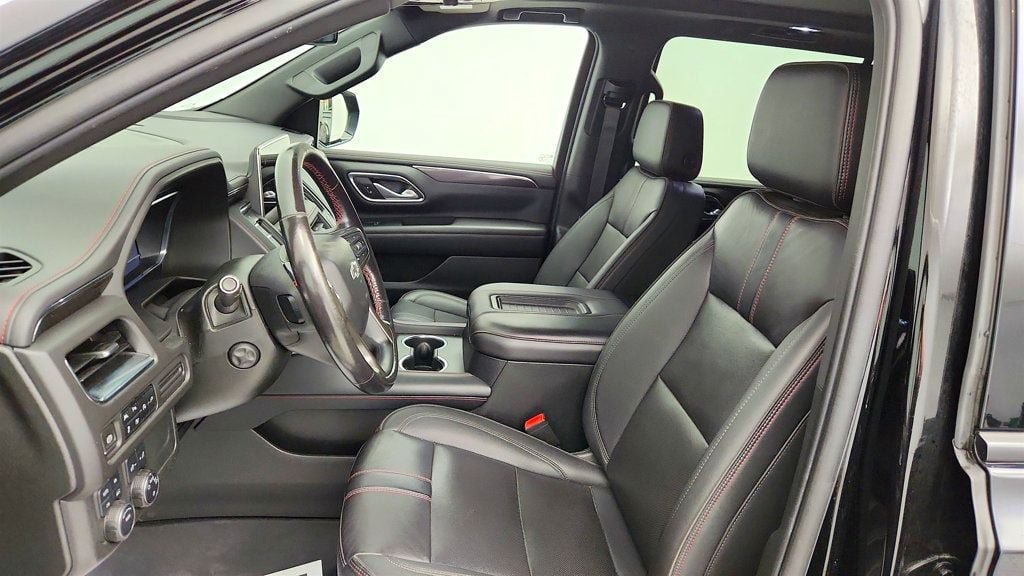 Used 2022 Chevrolet Suburban RST w/ Luxury Package AWD/4WD image 20