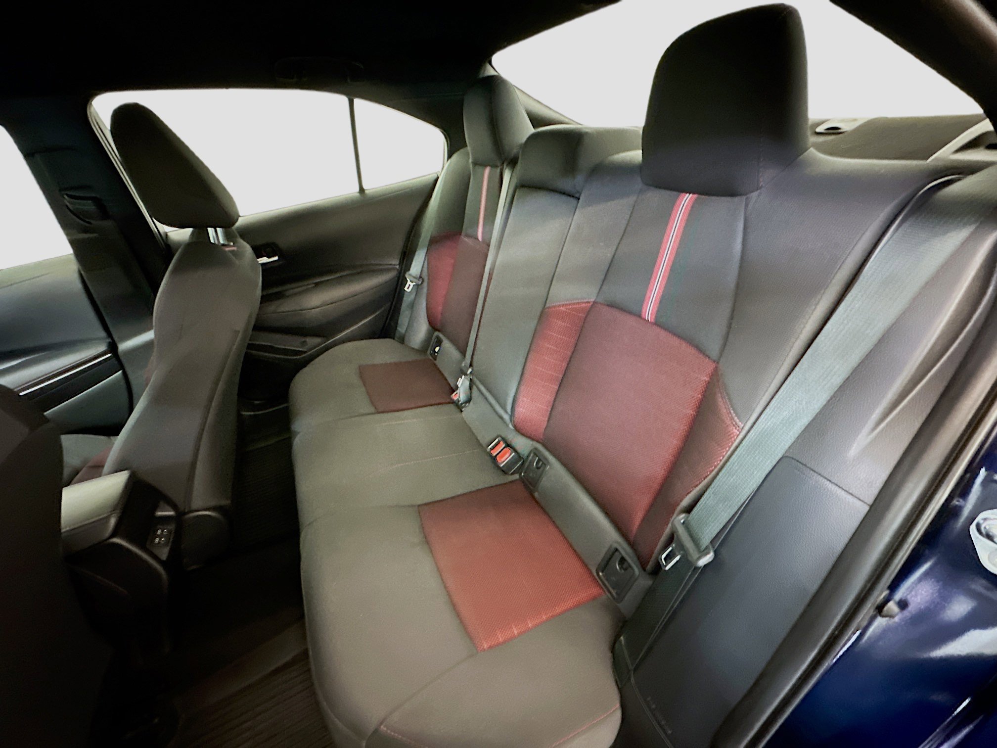 Used 2024 Toyota Corolla SE image 29