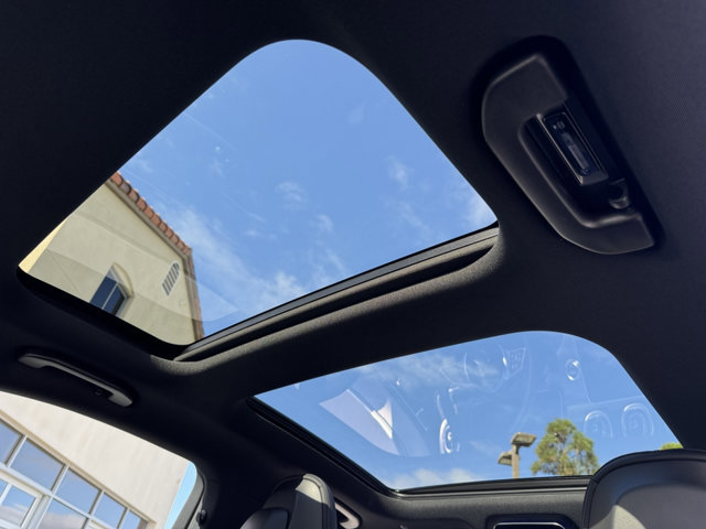 New 2025 Mercedes-Benz C 300 Sedan image 3