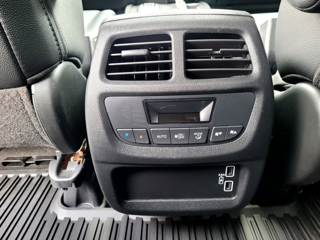 Certified 2021 Honda Pilot Special Edition image 13