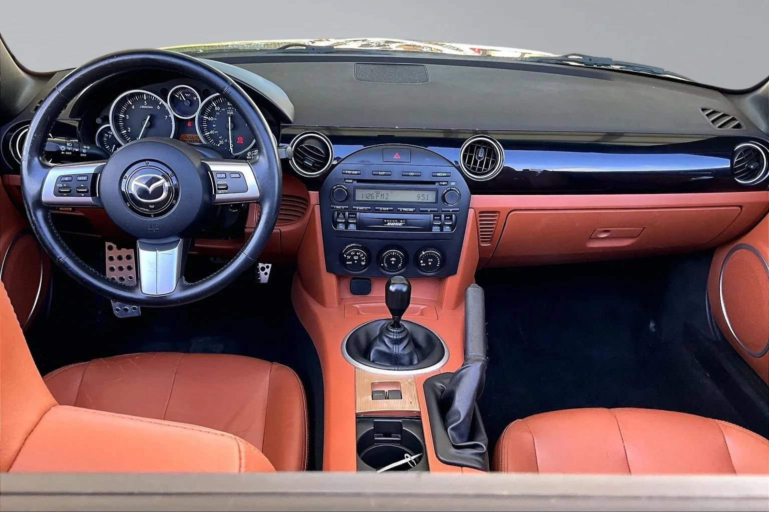 Used 2006 MAZDA MX-5 Miata Grand Touring w/ Premium Pkg RWD image 7