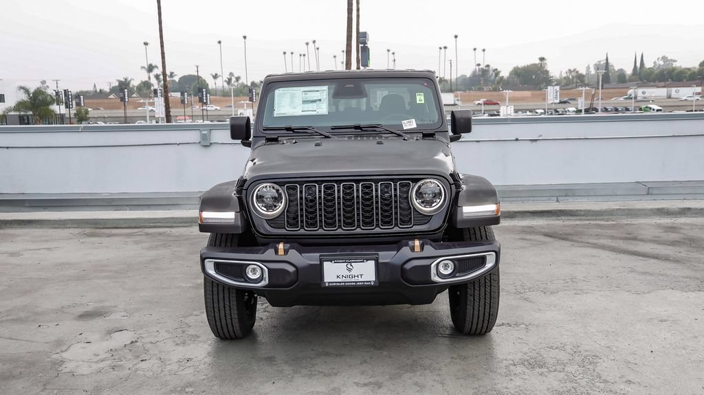 New 2026 Jeep Gladiator Sport AWD/4WD image 3