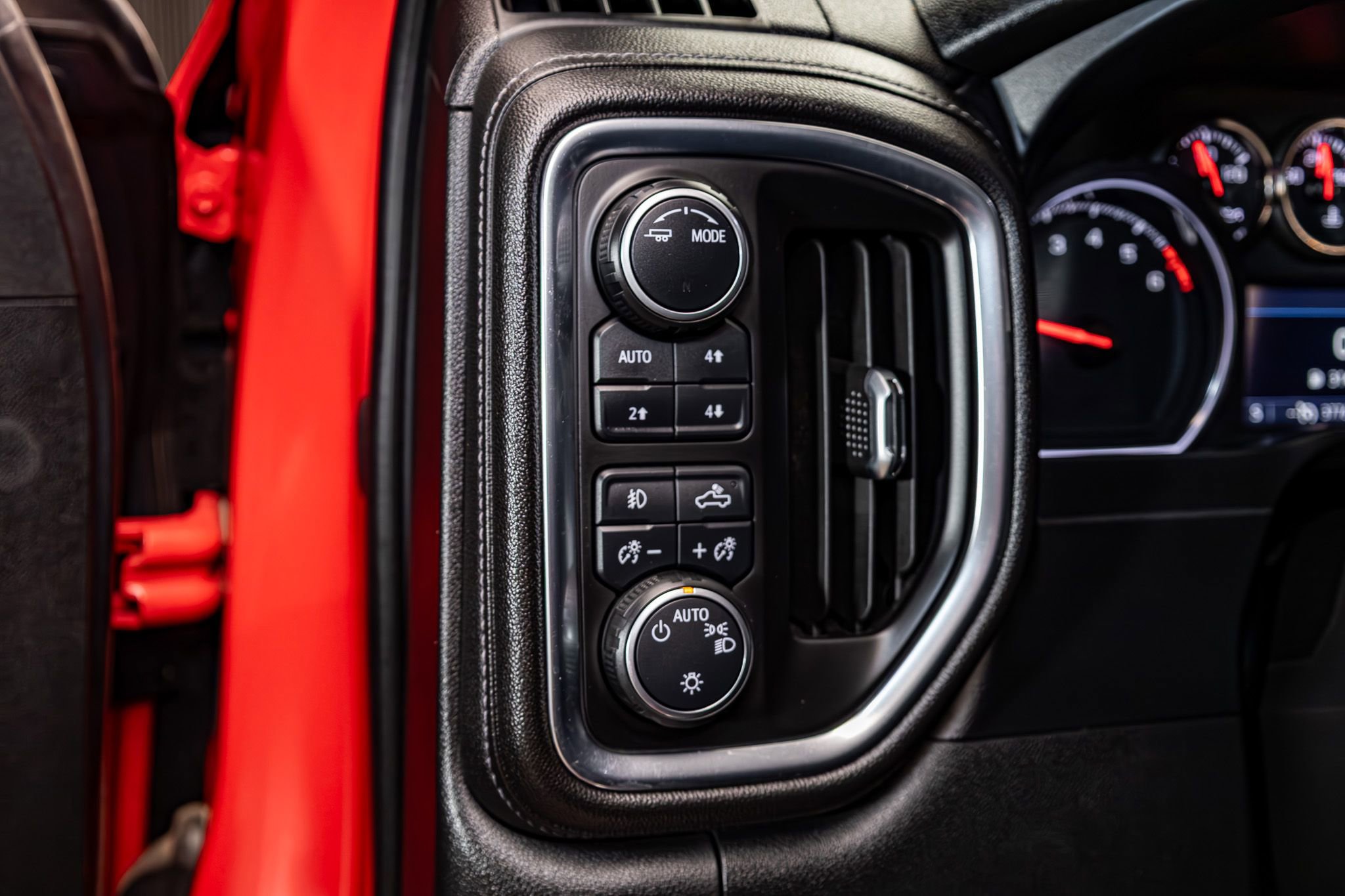 Used 2020 Chevrolet Silverado 1500 LT Trail Boss AWD/4WD image 21