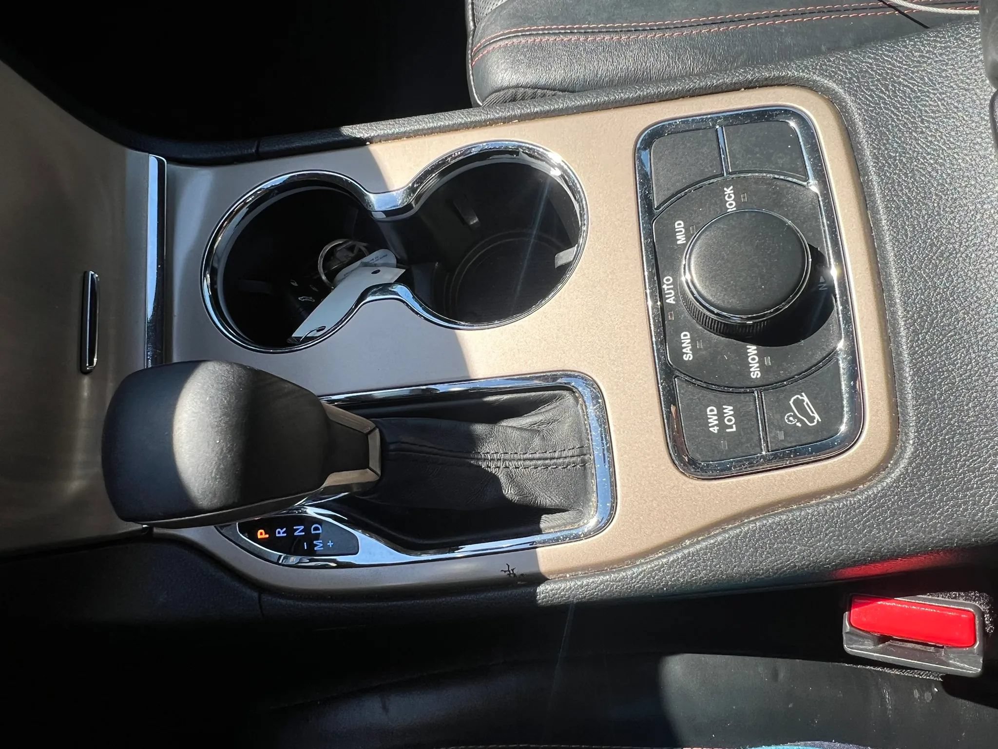 Used 2016 Jeep Grand Cherokee Limited 75th Anniversary AWD/4WD image 25