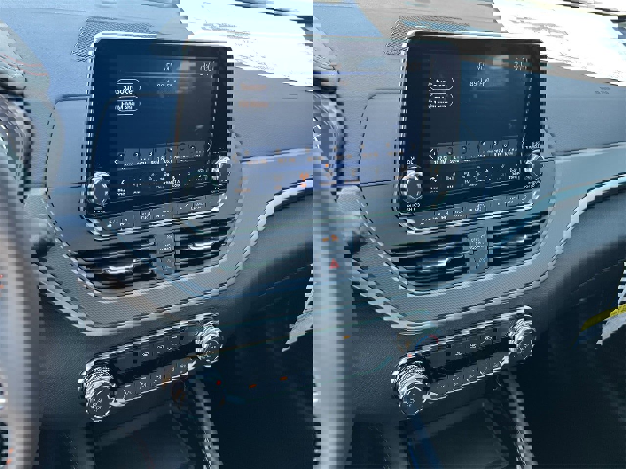 New 2025 Nissan Altima 2.5 SR image 11