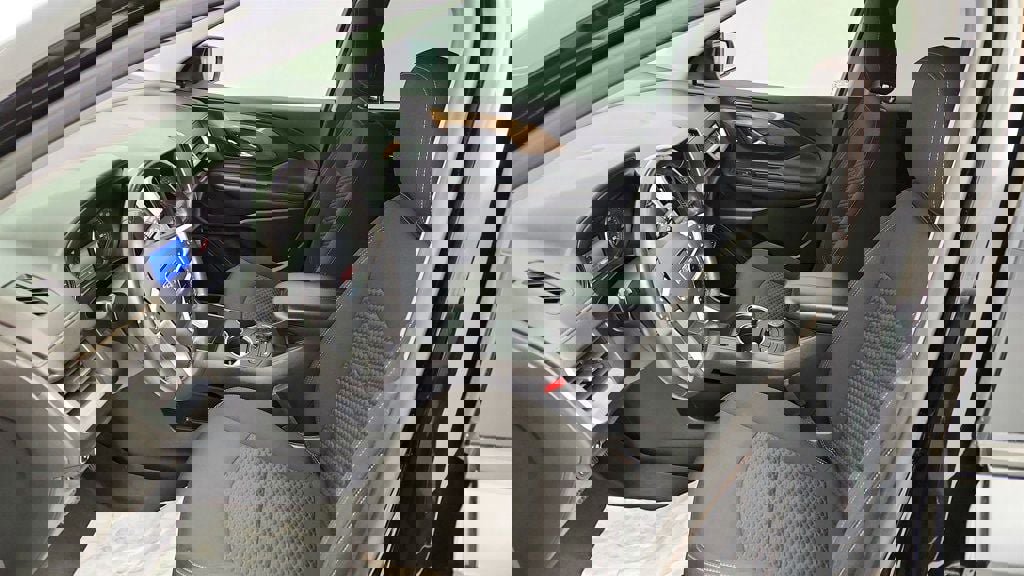 Used 2021 GMC Terrain SLE w/ Driver Convenience Package image 19