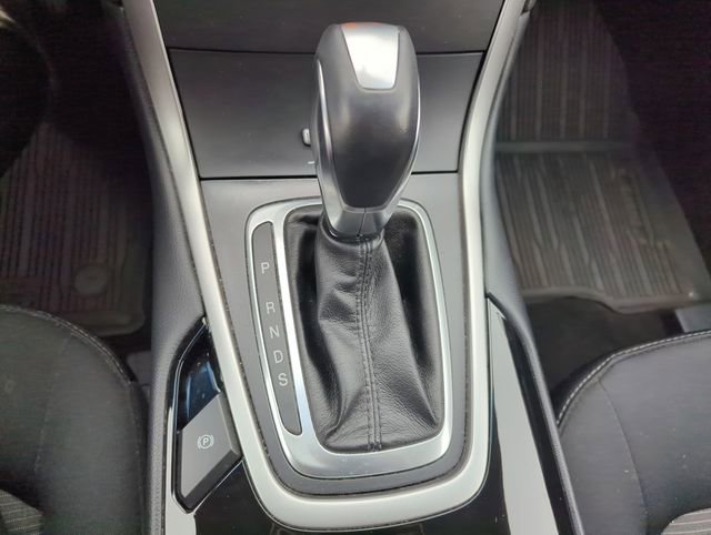 Used 2017 Ford Edge SEL image 28