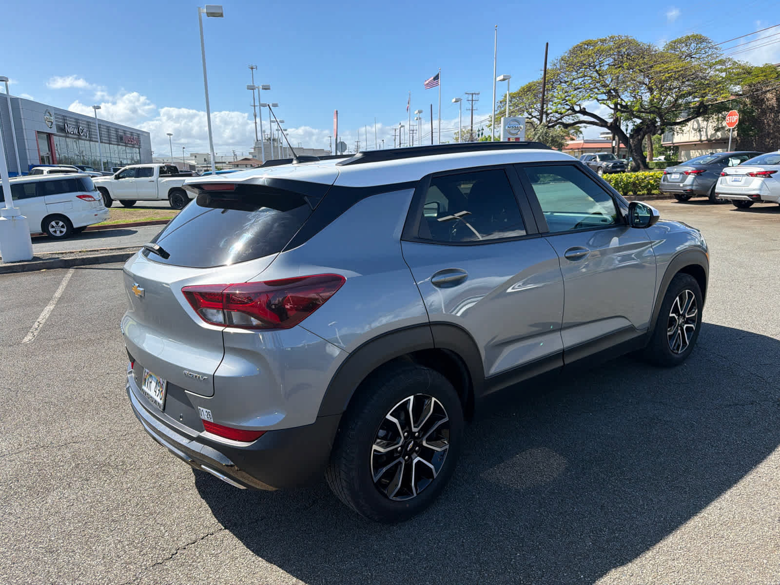 Used 2023 Chevrolet TrailBlazer ACTIV w/ Sun and Liftgate Package image 3