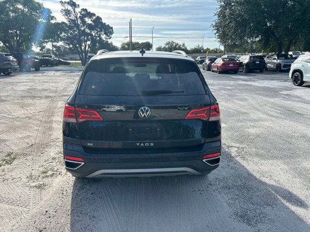 Used 2024 Volkswagen Taos SE FWD image 17