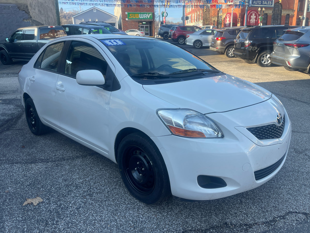 Used 2011 Toyota Yaris Sedan image 4