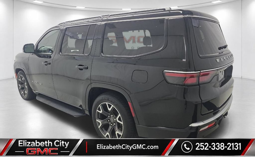 Used 2024 Jeep Wagoneer Series III AWD/4WD image 4