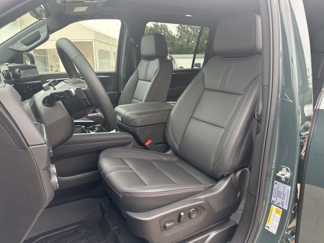 New 2025 Chevrolet Suburban RST w/ Advanced Technology Package image 9