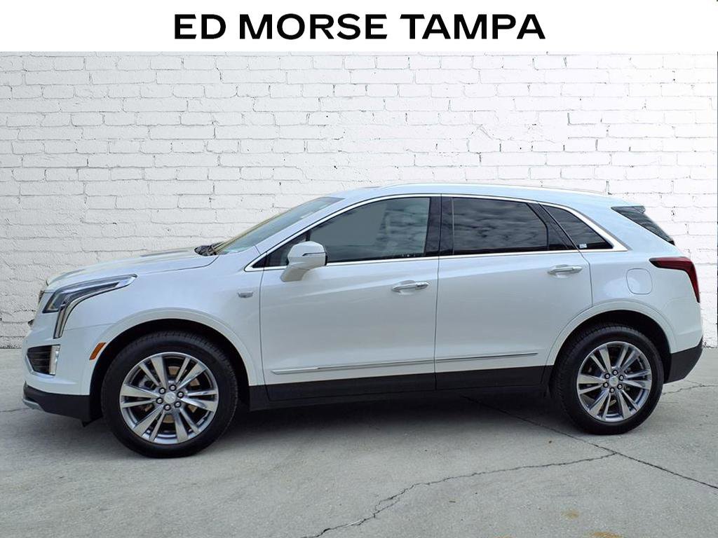 Certified 2025 Cadillac XT5 Premium Luxury image 2