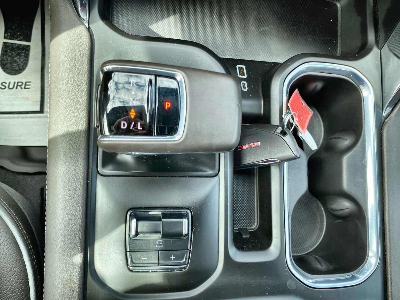 Certified 2025 GMC Sierra 1500 Denali w/ Denali Reserve Package AWD/4WD image 16