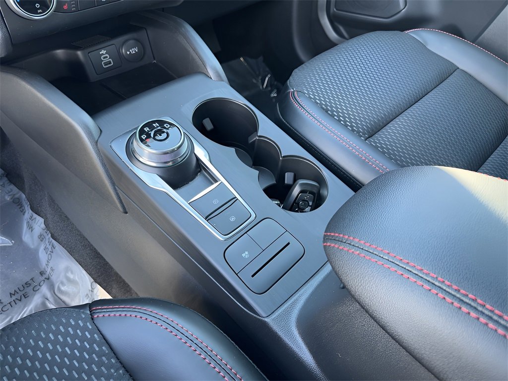 New 2025 Ford Escape ST-Line w/ Equipment Group 301A image 18