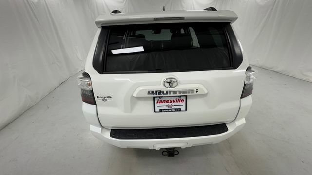 Used 2022 Toyota 4Runner SR5 Premium w/ Moonroof Package image 4