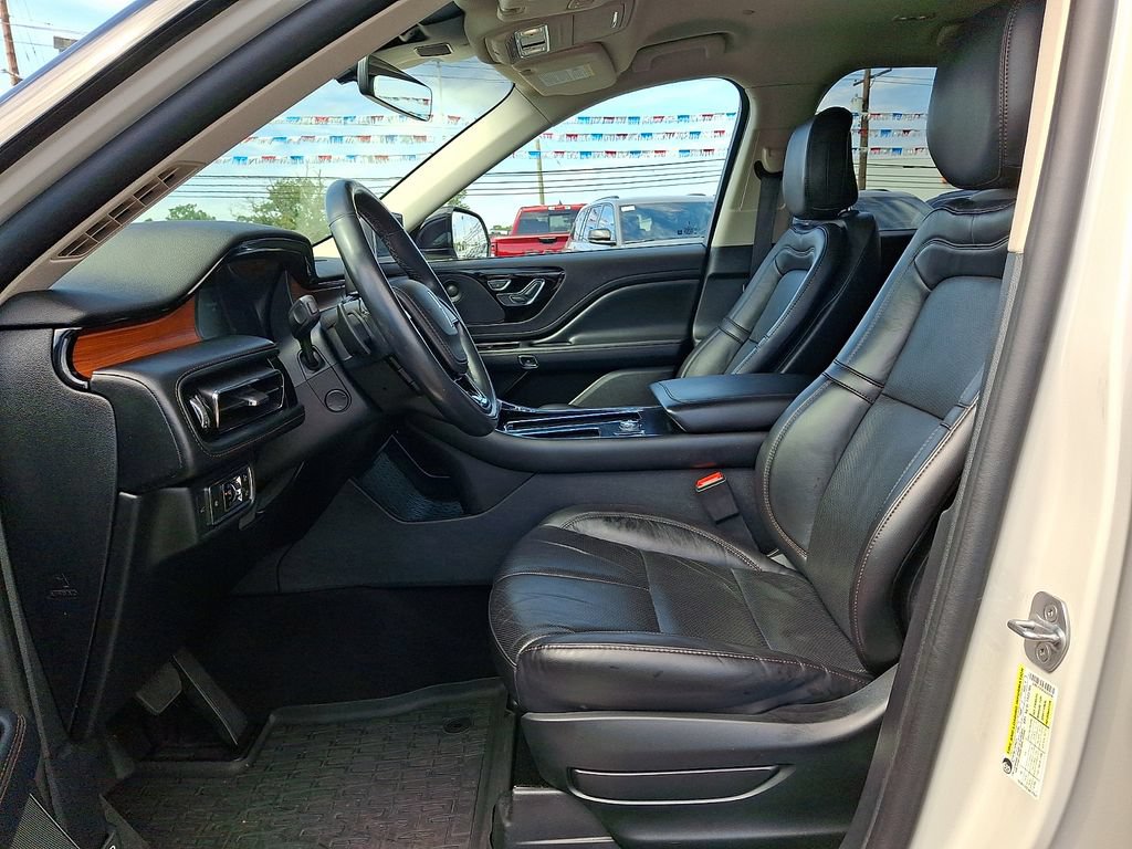 Used 2020 Lincoln Aviator Reserve w/ Elements Package Plus AWD/4WD image 15