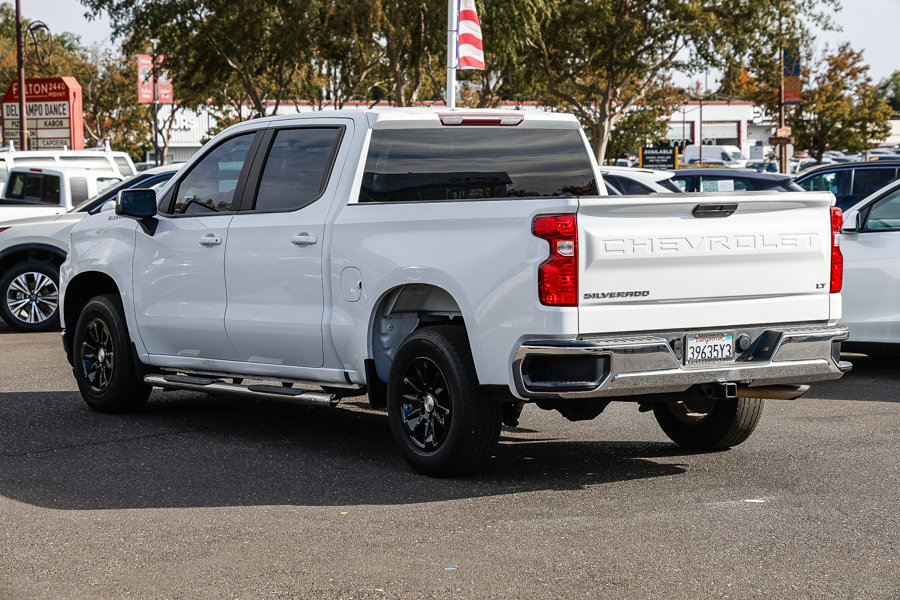 Used 2022 Chevrolet Silverado 1500 LT RWD image 2