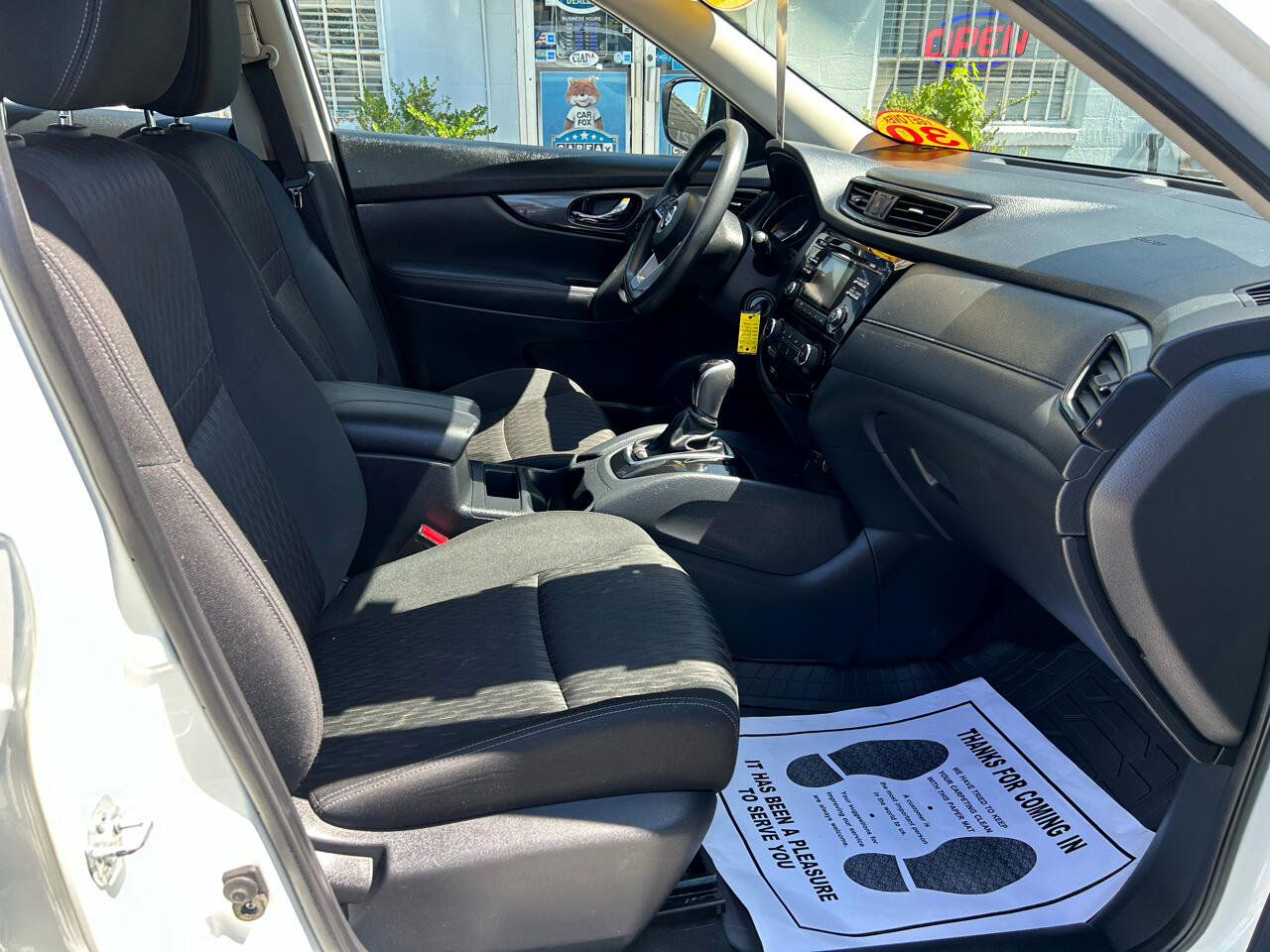 Used 2017 Nissan Rogue S image 15