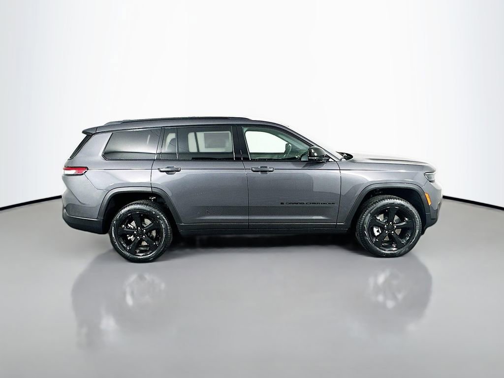 New 2025 Jeep Grand Cherokee L Limited w/ Black Appearance Package image 8