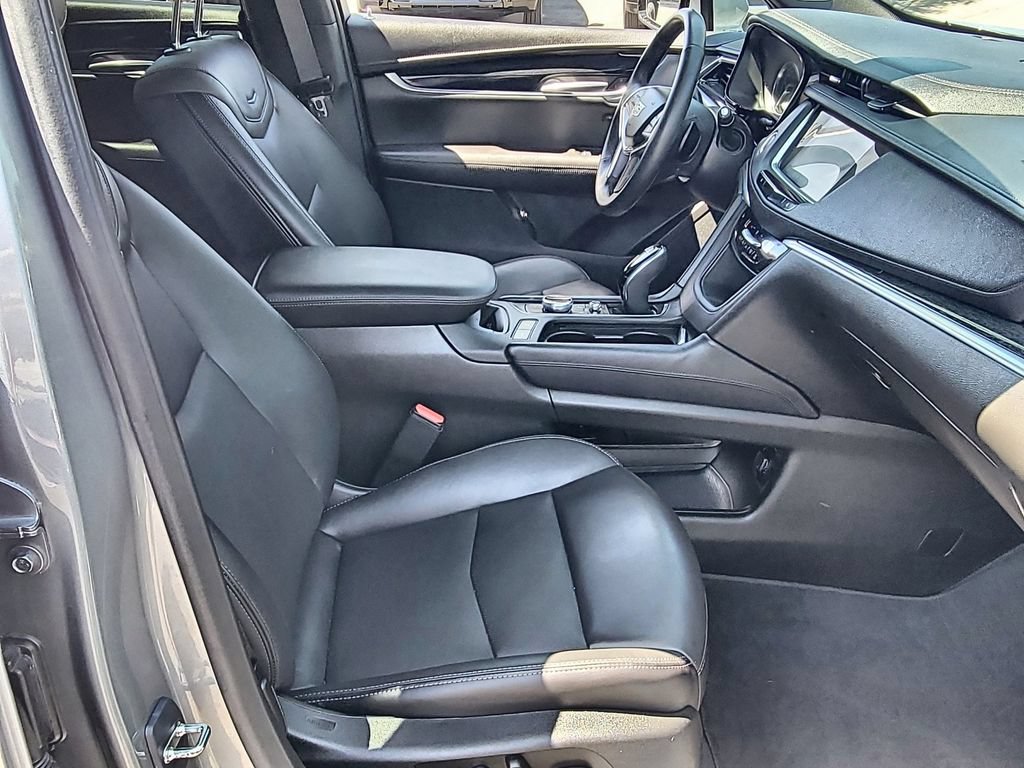Certified 2024 Cadillac XT5 Premium Luxury FWD image 28