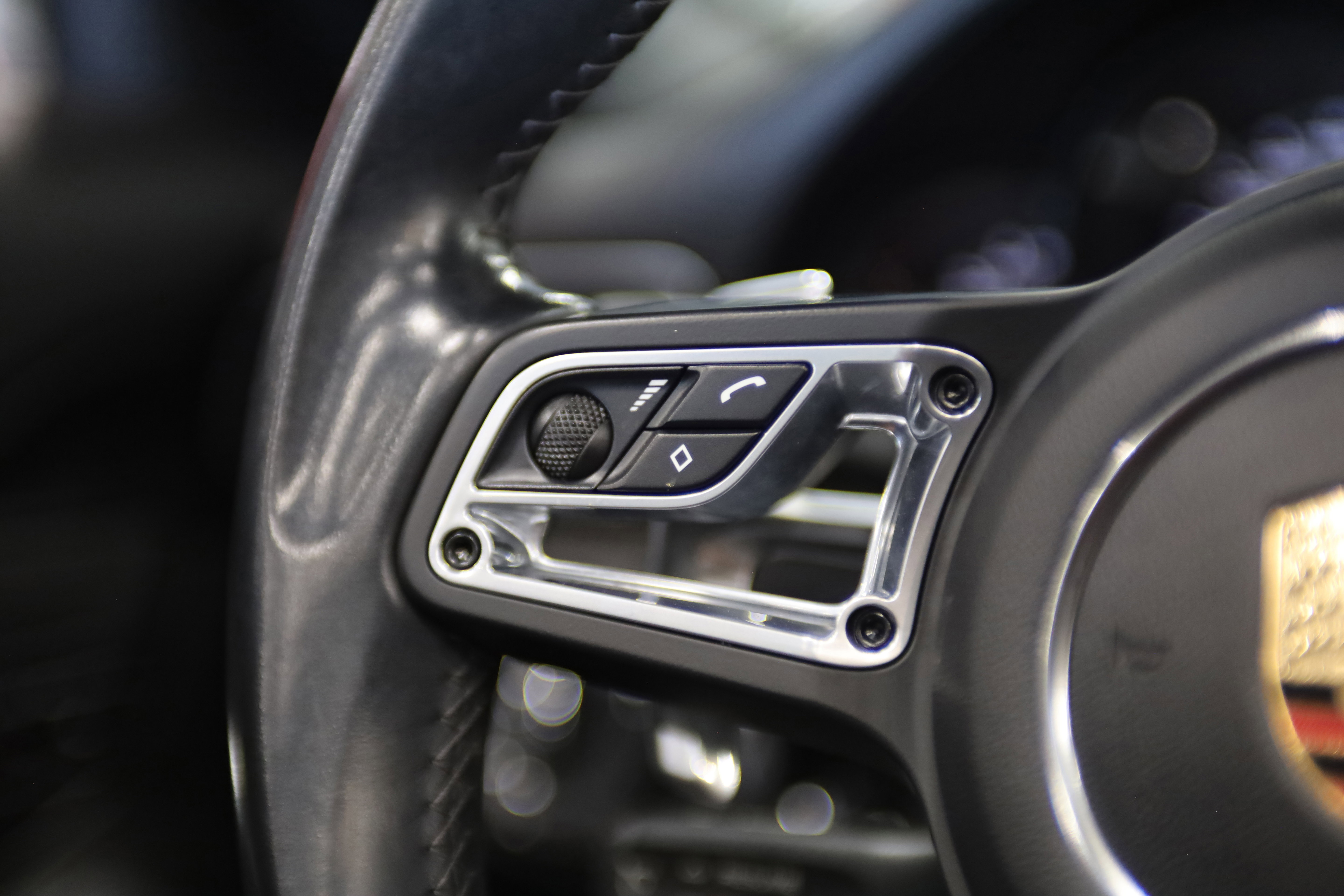 Used 2019 Porsche 911 Targa 4S image 24