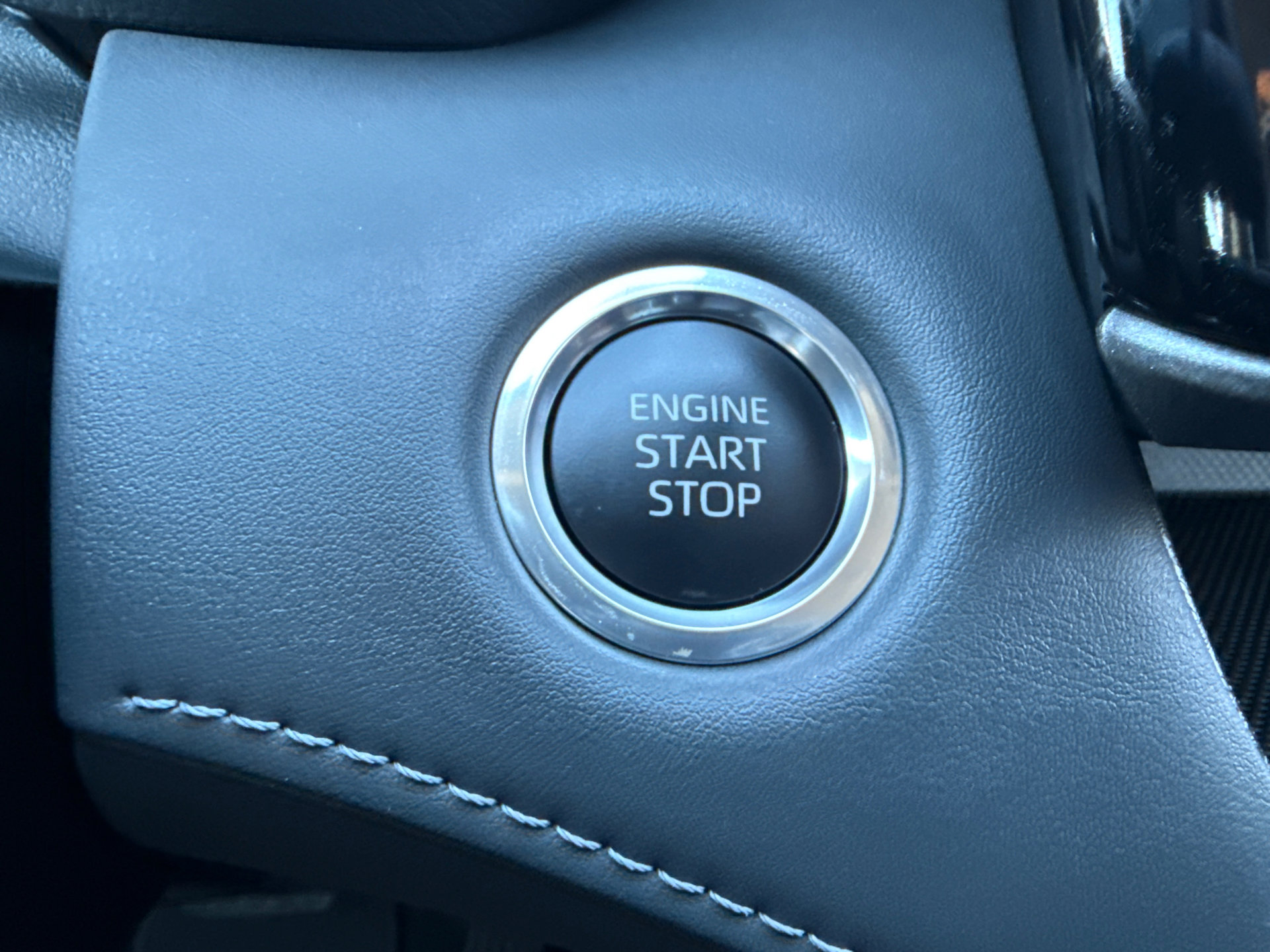 Certified 2025 Toyota Highlander LE image 30