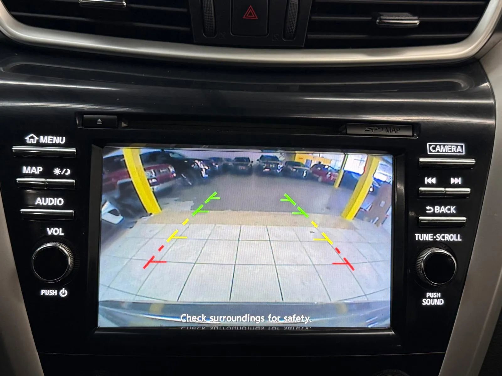 Used 2016 Nissan Murano SV image 14