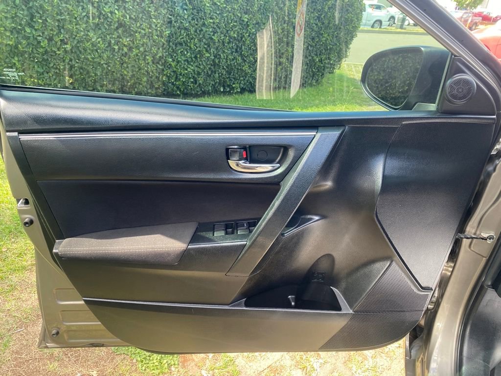 Used 2019 Toyota Corolla LE image 31