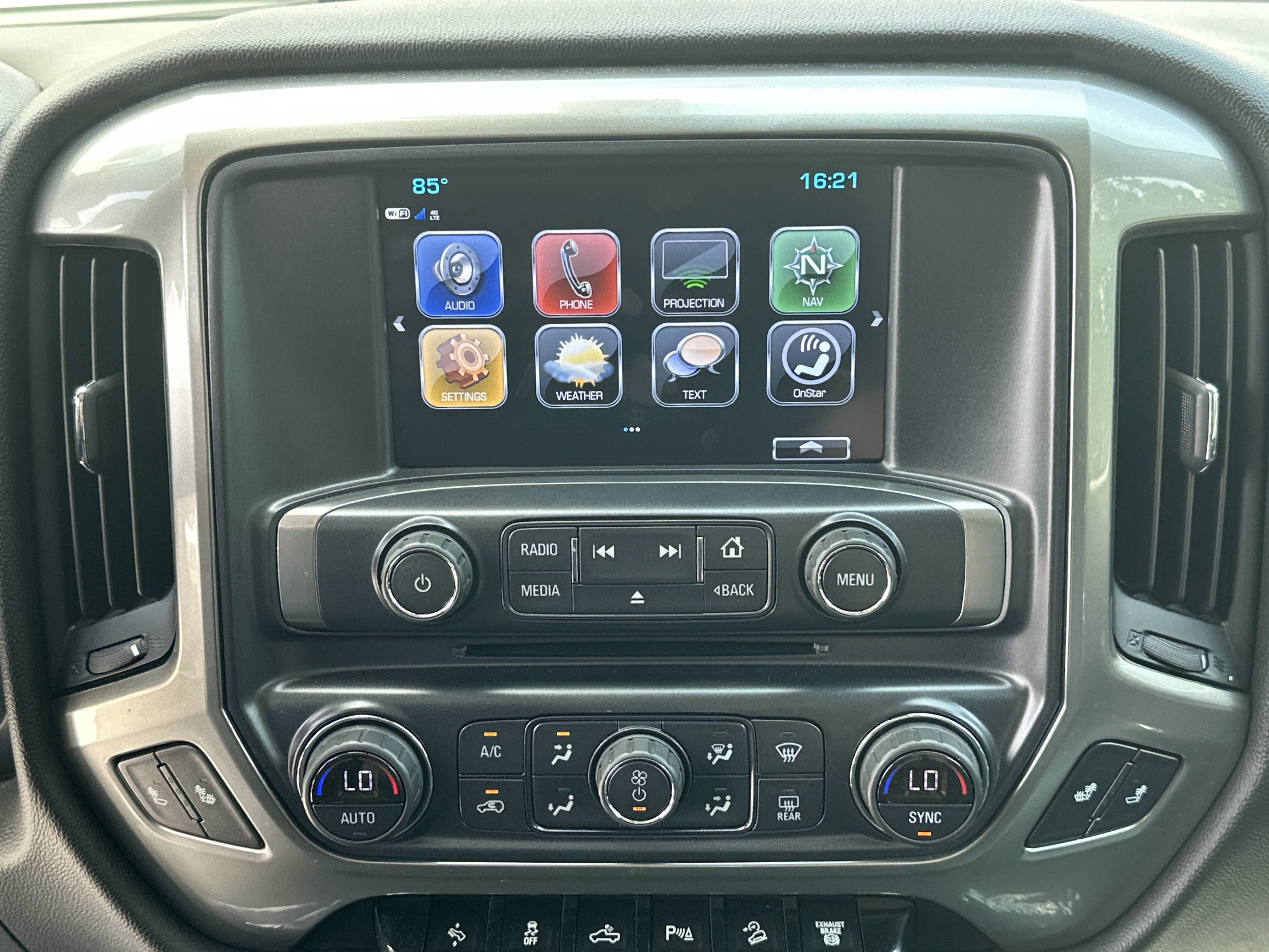 Used 2019 Chevrolet Silverado 2500 LT w/ Custom Sport Edition AWD/4WD image 24