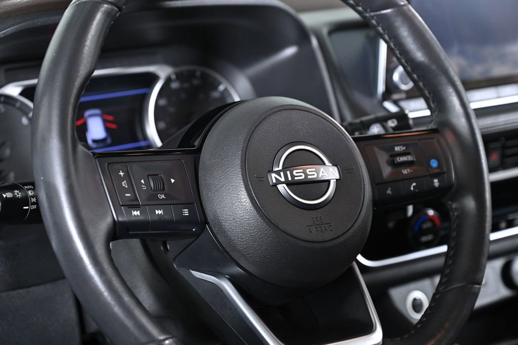 Used 2022 Nissan Rogue SV w/ SV Premium Package image 13