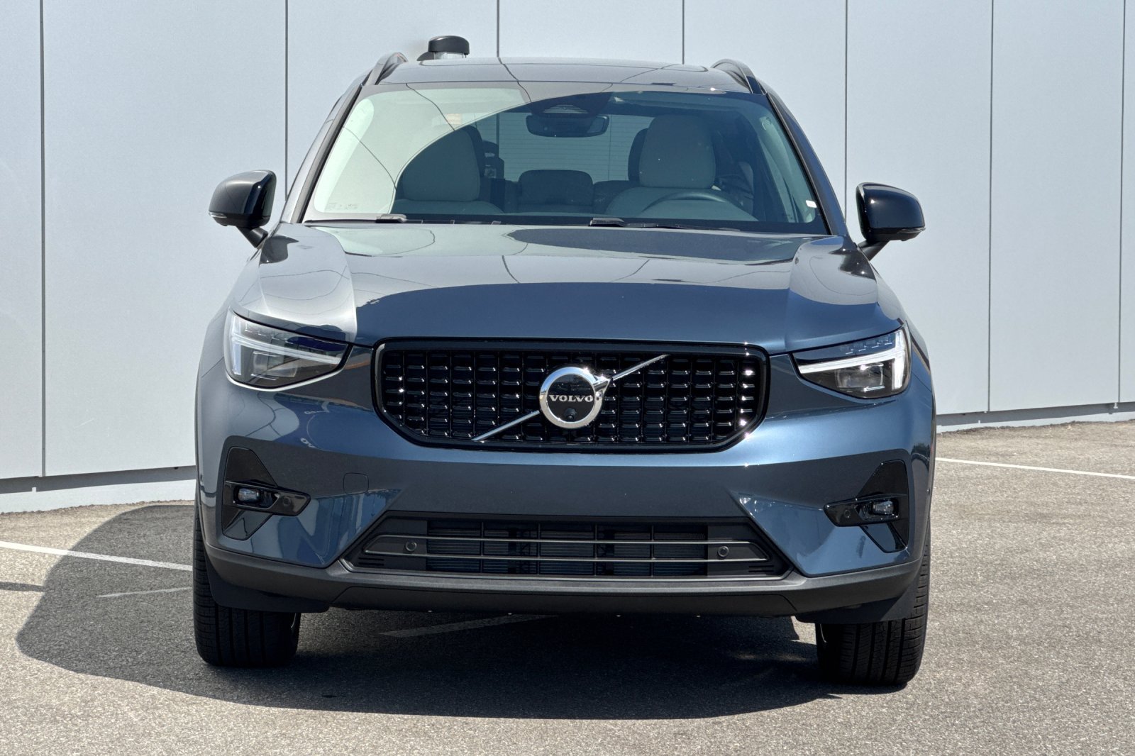 New 2026 Volvo XC40 B5 Ultra w/ Protection Package Premier AWD/4WD image 8