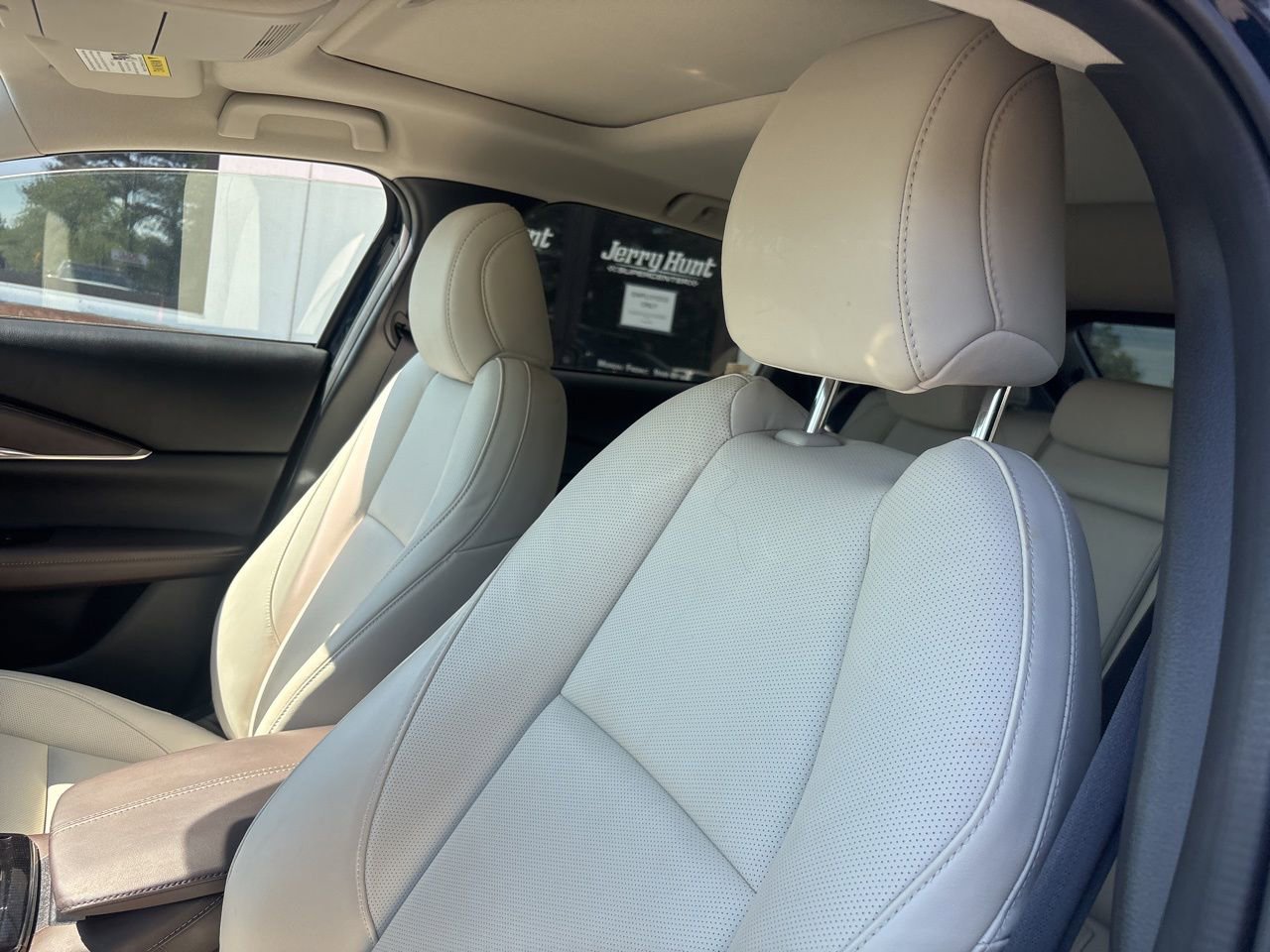 Used 2023 MAZDA CX-30 AWD 2.5 S w/ Premium Package image 3