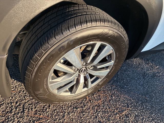 Used 2023 Nissan Pathfinder SL image 15