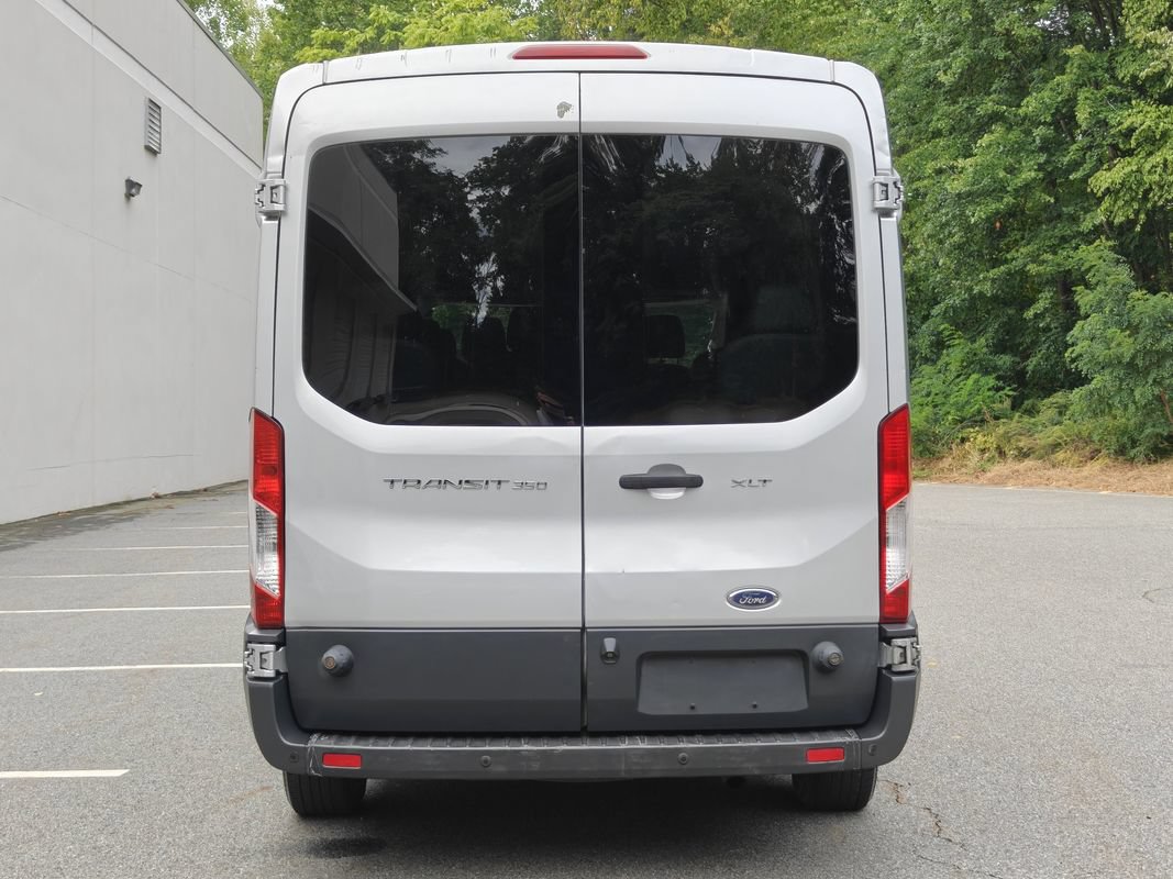 Used 2016 Ford Transit 350 XLT RWD image 4