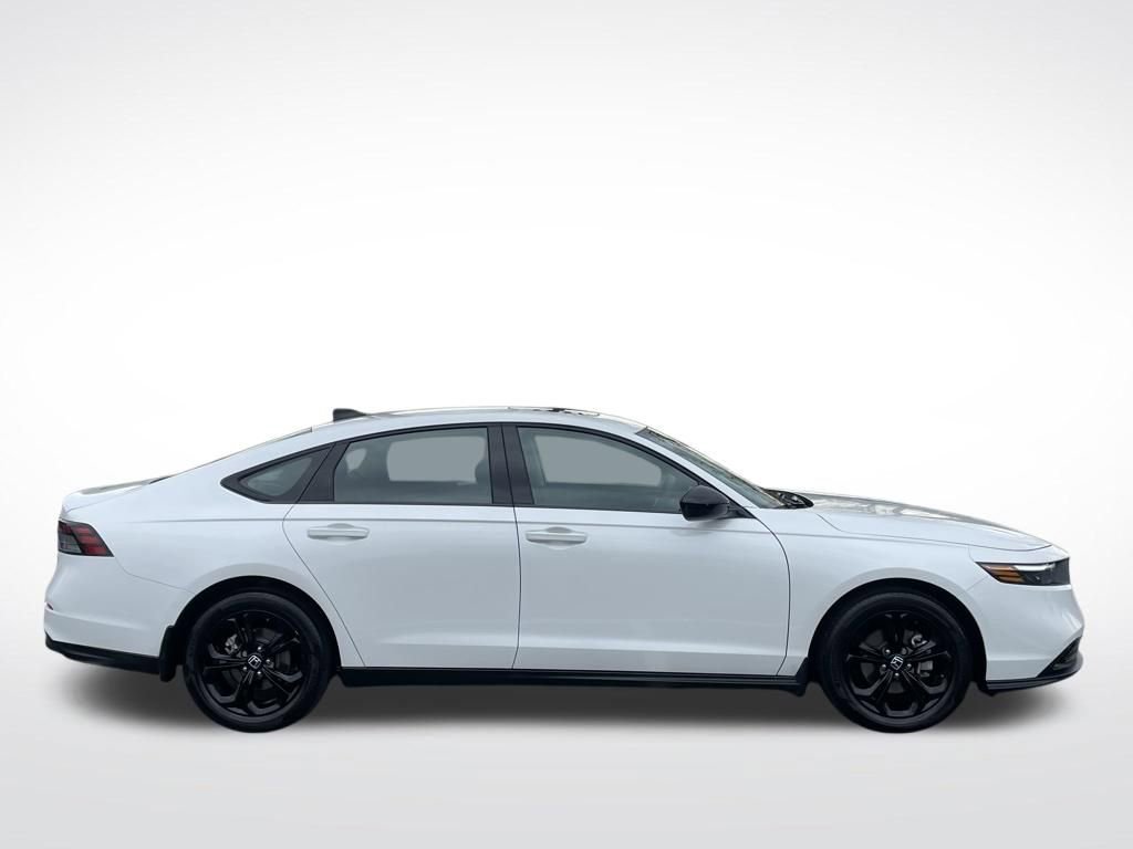 Certified 2025 Honda Accord SE image 7