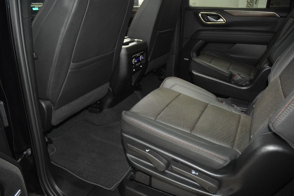 Used 2024 Chevrolet Suburban High Country w/ Max Trailering Package AWD/4WD image 42