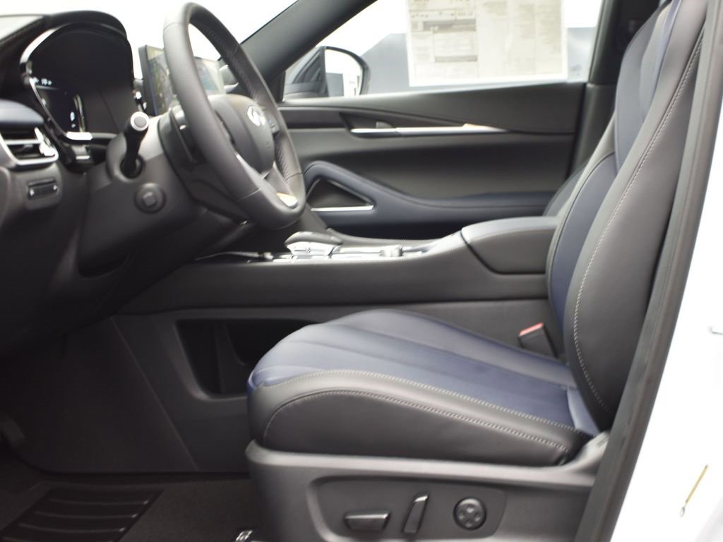 New 2026 INFINITI QX60 Sport w/ Dark Cargo Package image 12