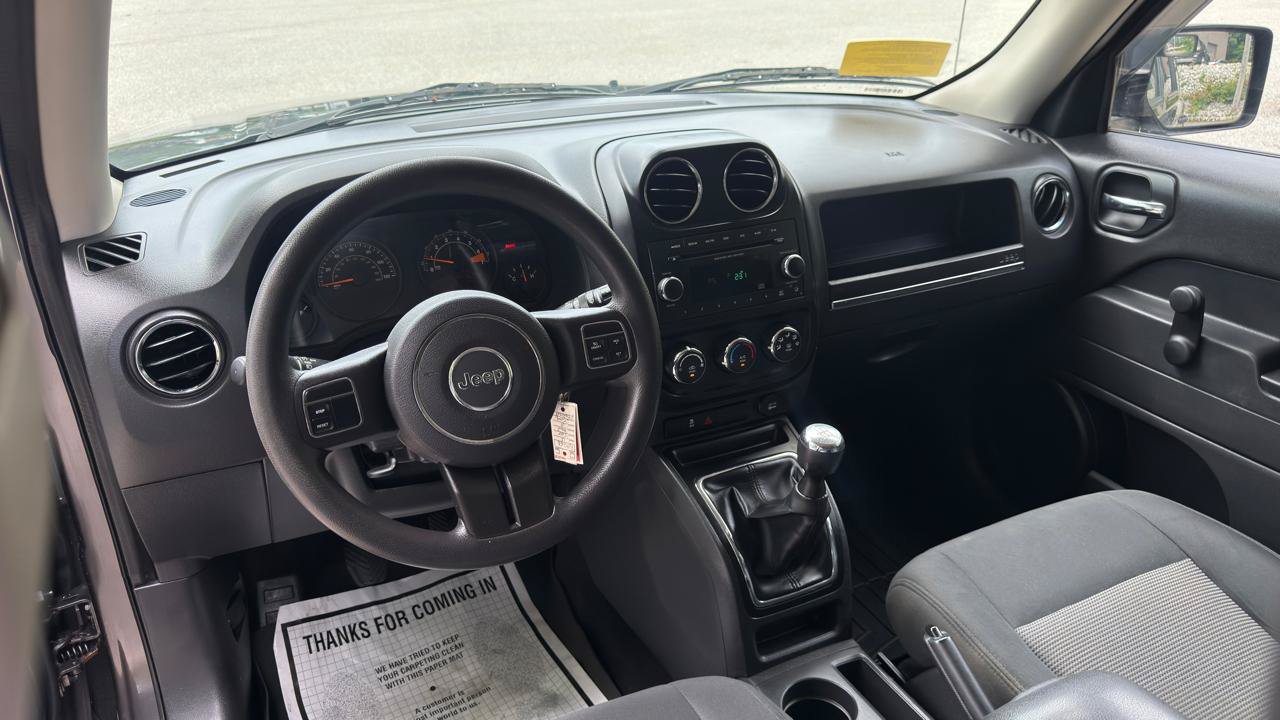 Used 2015 Jeep Patriot Sport AWD/4WD image 14